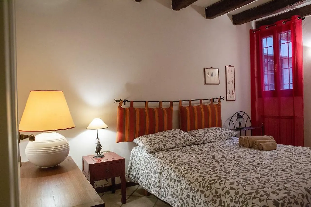 Pink House In Venice City Center Apartment